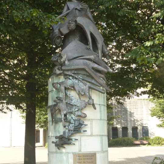 Statue of Father Damien
