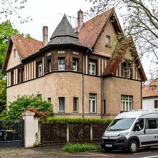 Villa Schönbachstraße 9