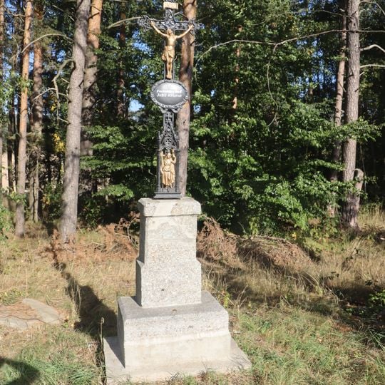 Kříž u silnice 351 u Koutů
