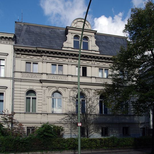 Wohnhaus & Stallgebäude Hauptstraße 44