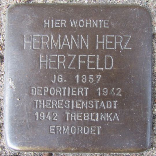 Stolperstein en memoria de Hermann Herz Herzfeld