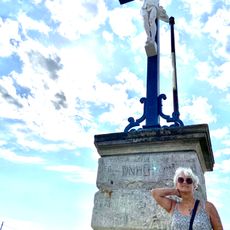 Wayside cross
