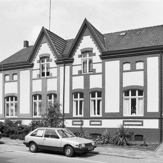 Laurastraat 60, Kerkrade
