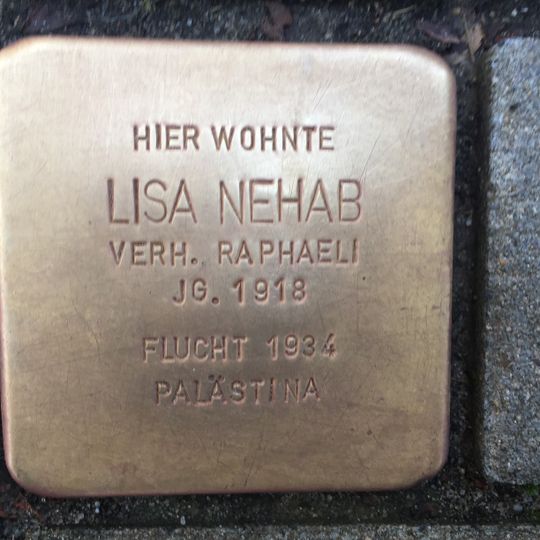 Stolperstein en memoria de Lisa Nehab