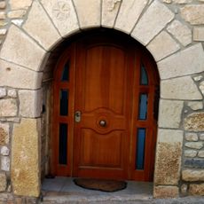 Dovelles decorades de Cal Calques