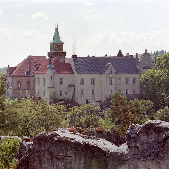 Hrubá Skála Castle