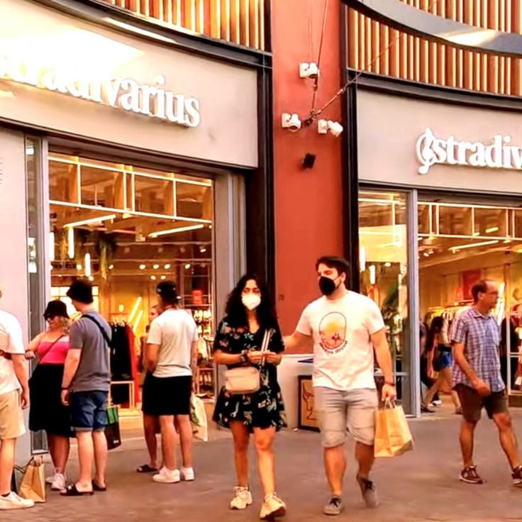 Plaza Mayor Shopping Center