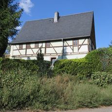 Wohnstallhaus eines ehemaligen Dreiseithofes Obere Hauptstraße 222 (neben)
