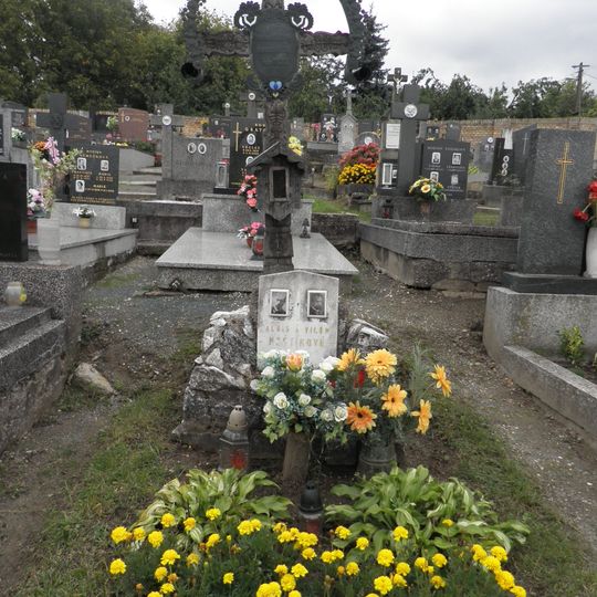 Diváky - hrob bratří Mrštíků