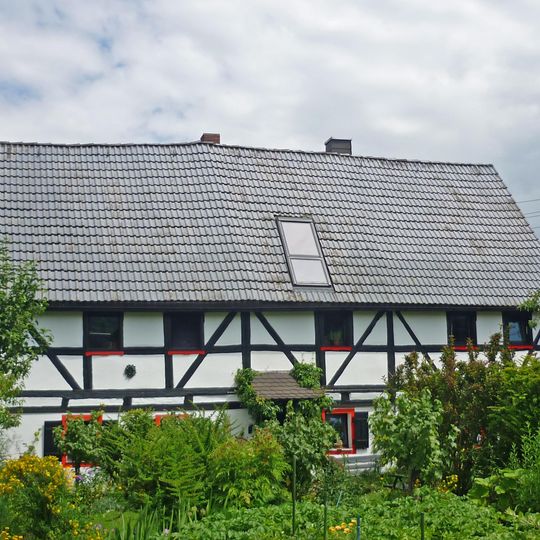 Wohnstallhaus Clemens-Hanusch-Weg 3