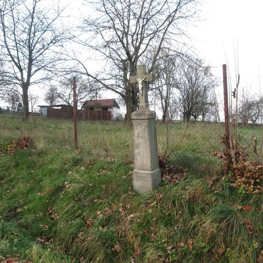 Kříž západně od Milavčí