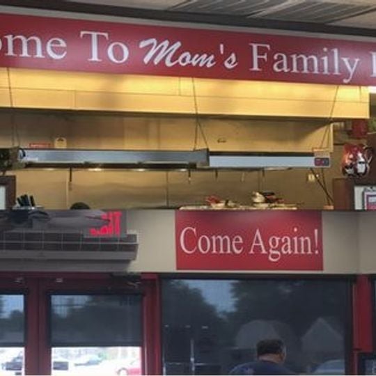 Mom's Family Diner