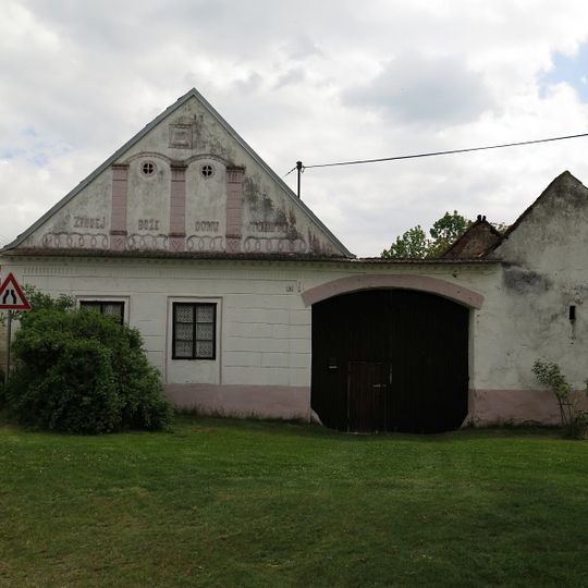 Štít usedlosti čp. 9