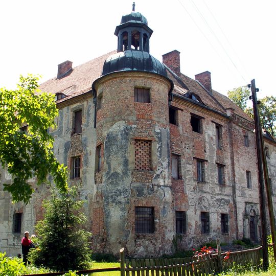 Broniszów Castle