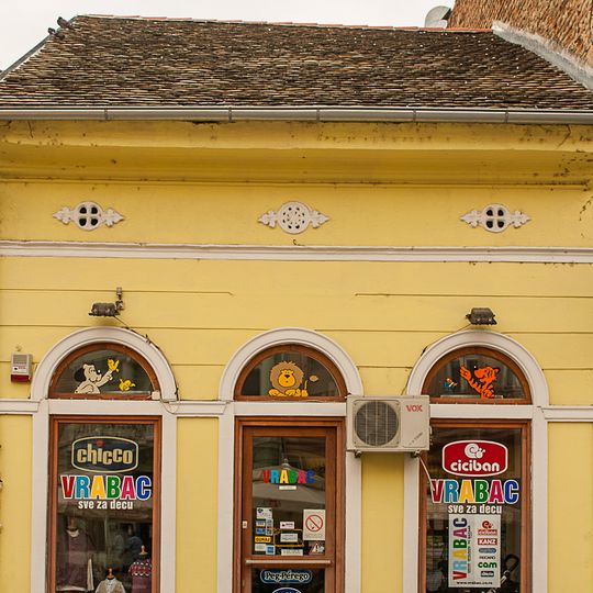 Кућа у Дунавској улици бр. 18 у Новом Саду