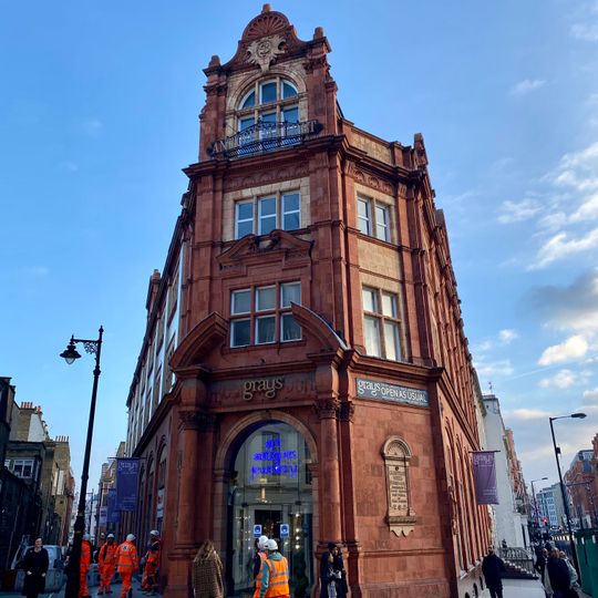 58, Davies Street W1