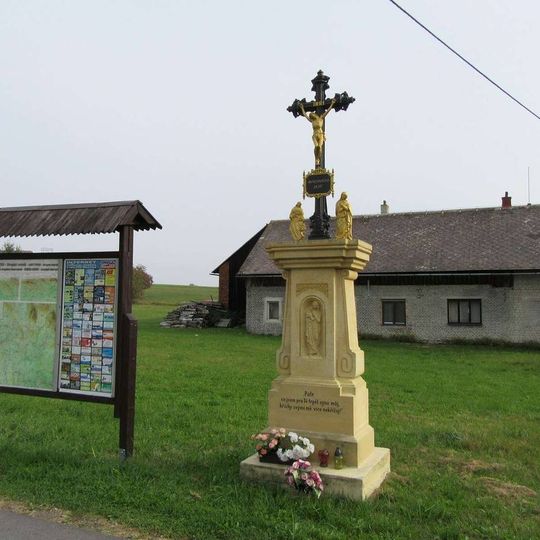 Kříž v Dolních Heřmanicích v části Chudoba