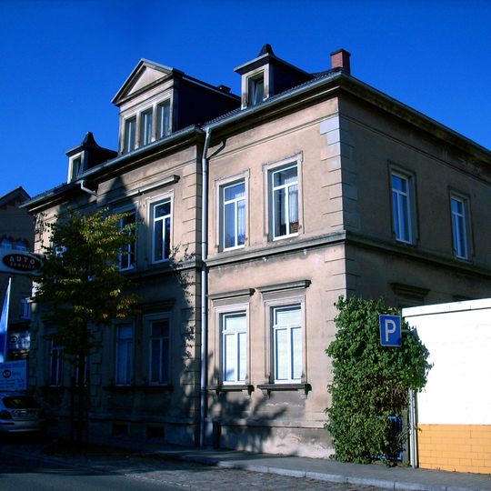 Wohnhaus in offener Bebauung Kamenzer Straße 9