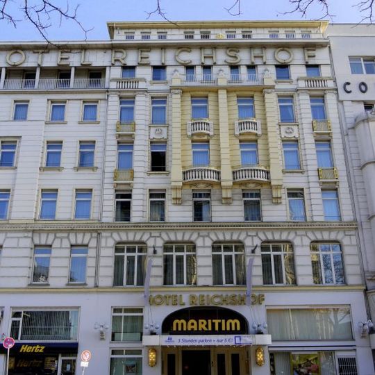 Reichshof Hamburg, Curio Collection by Hilton