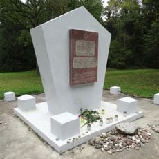 Pivonija Holocaust Memorial