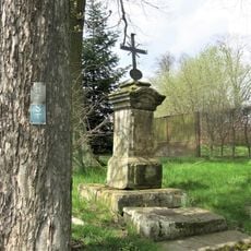 Kříž poblíž domu 150 v Kunraticích u Cvikova