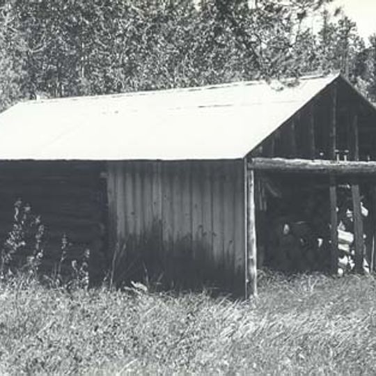 Lee Creek Snowshoe Cabin