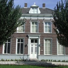 Villa in eclectische vormen opgetrokken