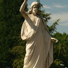 Statue
