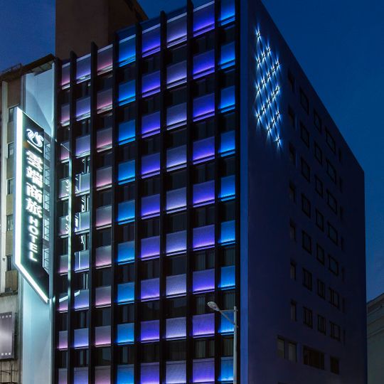 THE CLOUD HOTEL