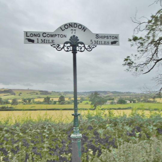 Milepost at SP 28003 33503