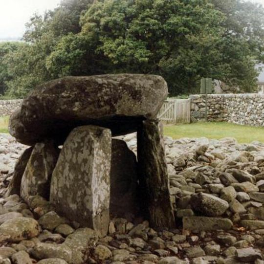Dyffryn Ardudwy burial chambers
