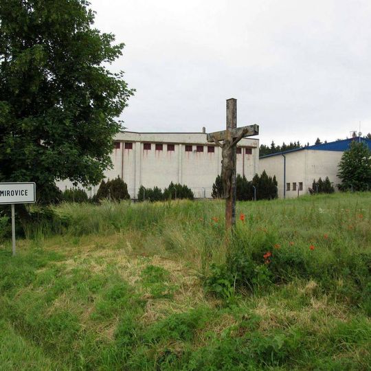 Kříž západně od Mirovic