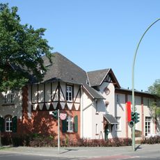 Wohn- und Gerätehaus der Heeresbrieftaubenstation Falkenseer Damm 17-19