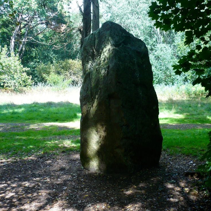 Menhir de la Pierre Attelée