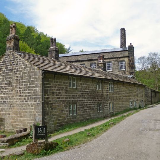 1–5, Gibson's Mill Cottages