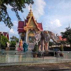 Wat Klang Khlong Sam