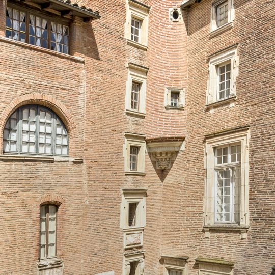 Tour du capitoul Dumay