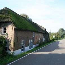 Zuiderlingedijk 51, Spijk