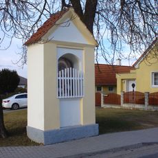 Výklenková kaple sv. Jana Nepomuckého