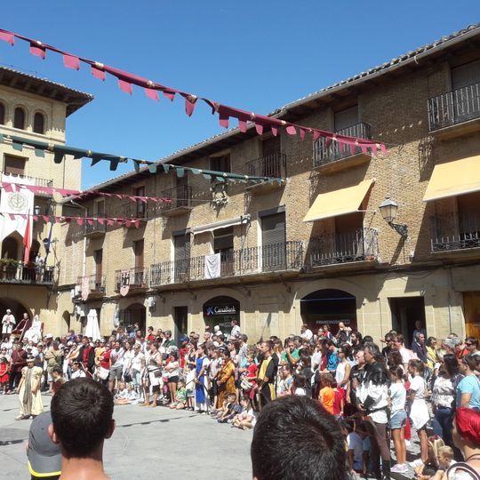 Plaza de Carlos III, 21-23