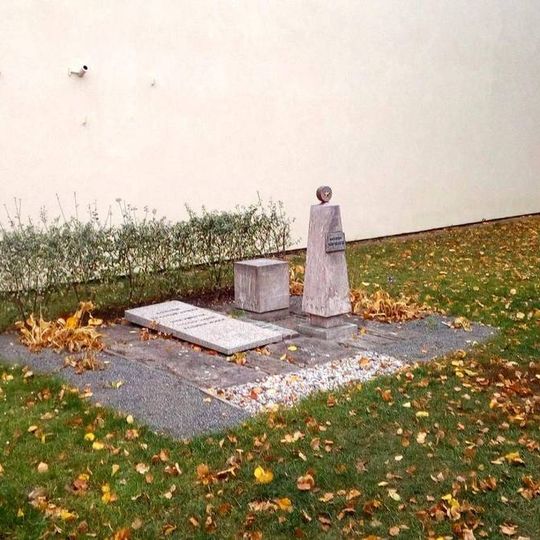 Pomník vojákům Rudé armády u Pražského hradu