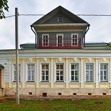 Главный дом со сводчатым белокаменным подвалом (Торжок)