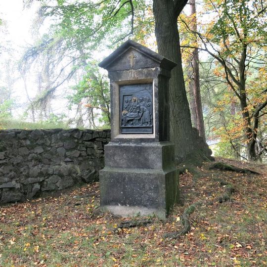 Kaplička XIV. zastavení křížové cesty v Bohosudově