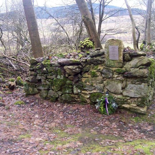 Památník u zaniklého Růžova