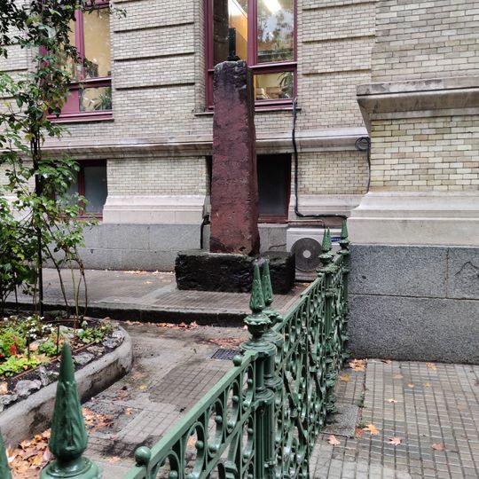 Monolitos Escuela Superior de Ingenieros de Minas