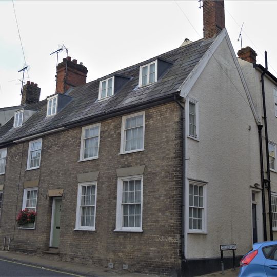 51 And 52, College Street