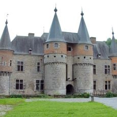 Spontin Castle