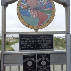 Gateway to the Americas International Bridge