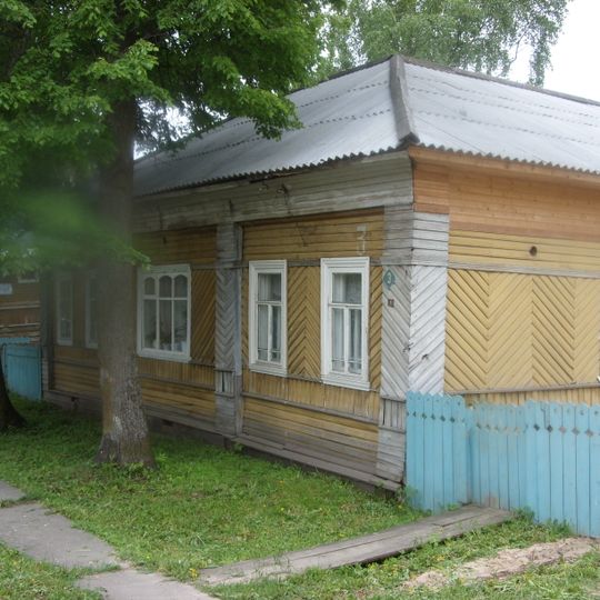 Флигель с каретником