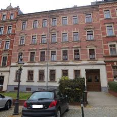 Mietshaus in geschlossener Bebauung, mit Vorgarten Tannenstraße 3